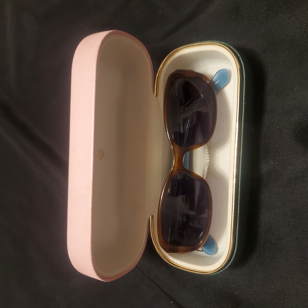 Stylish Brown Sunglasses with Case